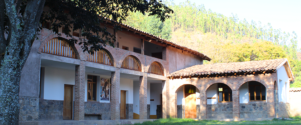 Centro Poblado de Tomanga
Distrito de Llumpa
Provincia Mariscal Luzuriaga
Región Áncash